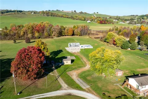 2008 Sherman Dr, Connellsville, PA 15425