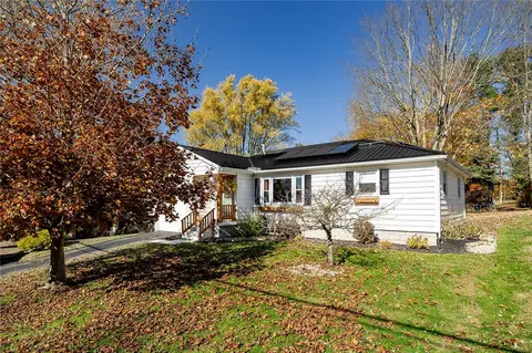 10 Fredonia Rd, Greenville, PA 16125