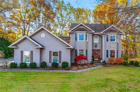 10 Stoney Brook Blvd, Greenville, PA 16125