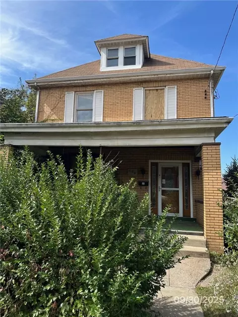 839 Beaver Rd, Ambridge, PA 15003