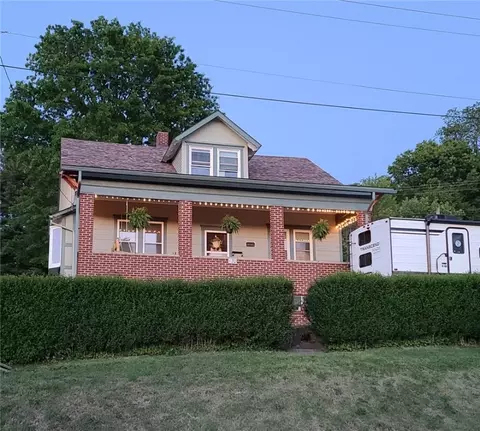120 Chartiers St, Strabane, PA 15363