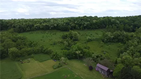 9999 Mckee Rd, White Oak, PA 15131