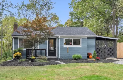 215 Harshaville Rd, Clinton, PA 15026