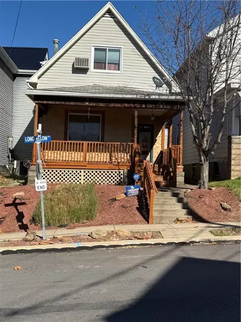 528 Longfellow St, Vandergrift, PA 15690