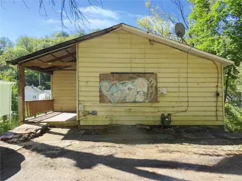 311 Run St, Carnegie, PA 15106