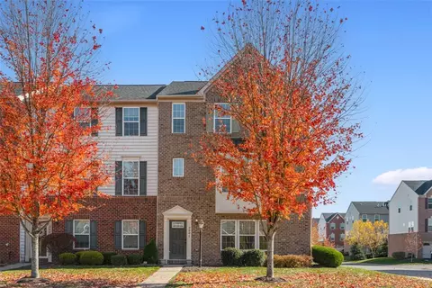 Exterior - 3001 Pointe Vw, Mars, PA 16046 photo 2 of 3