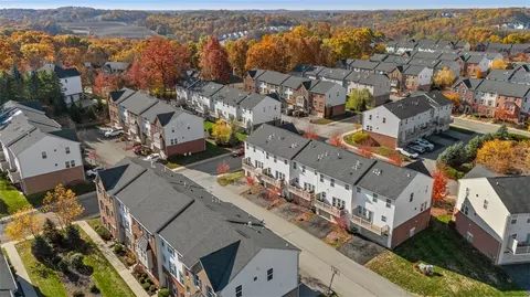 View/Area - 3001 Pointe Vw, Mars, PA 16046 photo 2 of 3