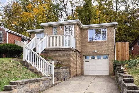 3999 Boulevard Dr, Pittsburgh, PA 15217