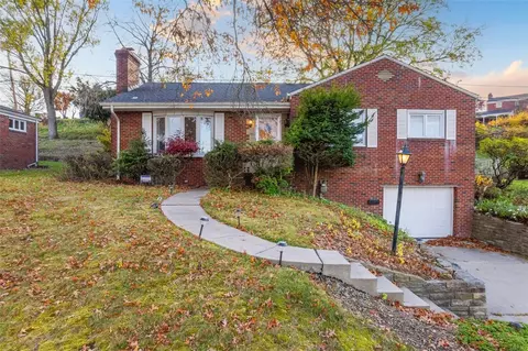 60 Windvale Dr, Pittsburgh, PA 15236