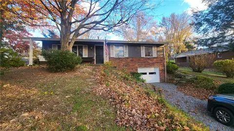 411 Center St, Hyde Park, PA 15641