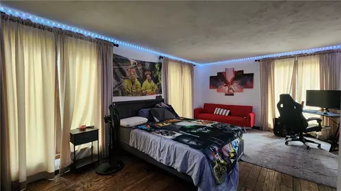 Bedroom - 107 Spring Hollow Dr, Apollo, PA 15613 photo 5 of 9