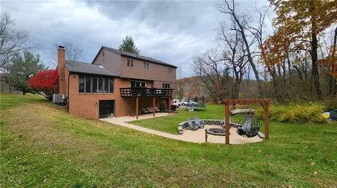 Exterior - 107 Spring Hollow Dr, Apollo, PA 15613 photo 5 of 11