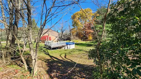 Exterior - 107 Spring Hollow Dr, Apollo, PA 15613 photo 10 of 11