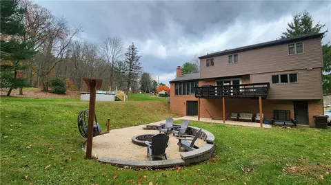 Exterior - 107 Spring Hollow Dr, Apollo, PA 15613 photo 8 of 11