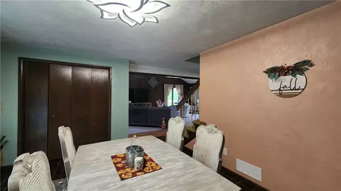 Dining - 107 Spring Hollow Dr, Apollo, PA 15613 photo 3 of 3