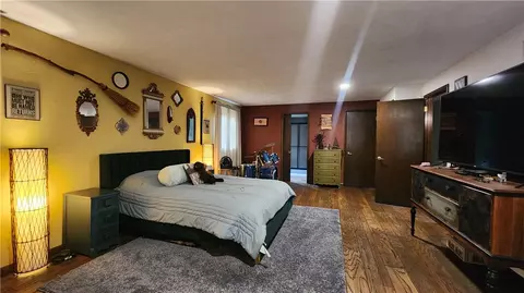 Bedroom - 107 Spring Hollow Dr, Apollo, PA 15613 photo 1 of 9