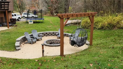 Exterior - 107 Spring Hollow Dr, Apollo, PA 15613 photo 3 of 11