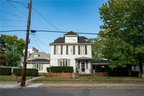 430 College Ave, Beaver, PA 15009