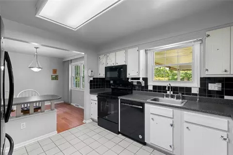 Kitchen - 13659 Wright Dr, North Huntingdon, PA 15642 photo 3 of 4