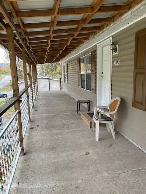 1473 Monastery Dr, Latrobe, PA 15650 photo 3