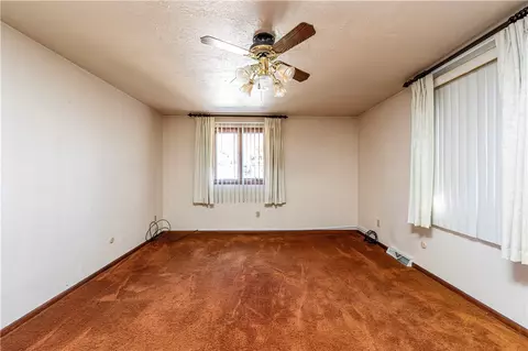 Living - 2002 Michael Ave, Irwin, PA 15642 photo 7 of 13