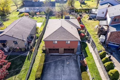 View/Area - 2002 Michael Ave, Irwin, PA 15642 photo 2 of 11