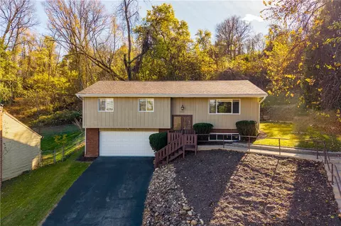 241 Valley Cir, Charleroi, PA 15022