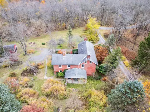 50 Tarr Heights Dr, Canonsburg, PA 15317