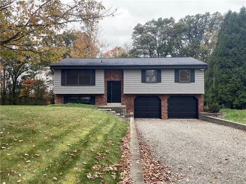 4124 Lee Manor Dr, Allison Park, PA 15101