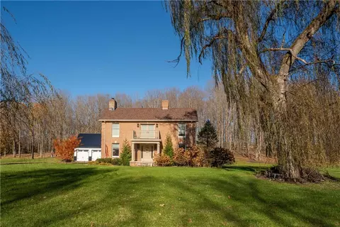 289 Cornish Rd, Lake Lynn, PA 15451
