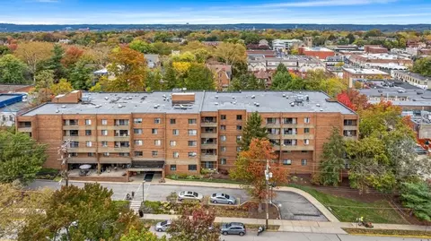 5715 Beacon St #108, Pittsburgh, PA 15217