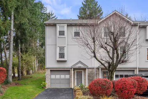 1213 Logan Rd, Bethel Park, PA 15102