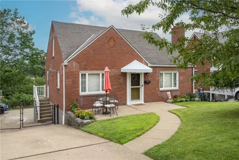 5248 Orchard Hill Dr, Pittsburgh, PA 15236