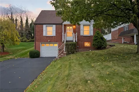 811 Pinecrest Dr, Mckeesport, PA 15135