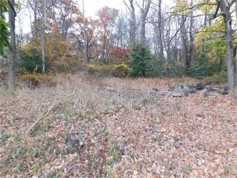 235 Maple Ln, Hopwood, PA 15445