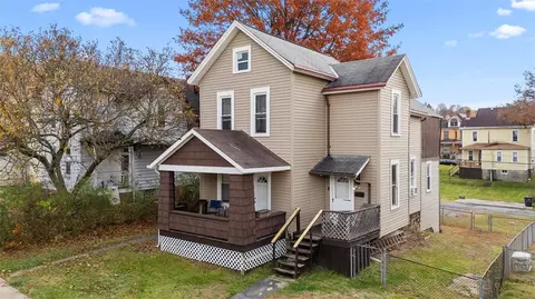 68 Haldane St, Pittsburgh, PA 15205
