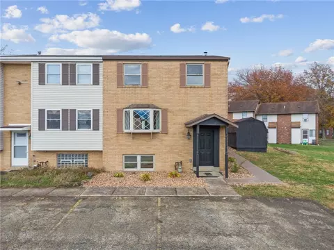 148 Van Dr, Connellsville, PA 15425