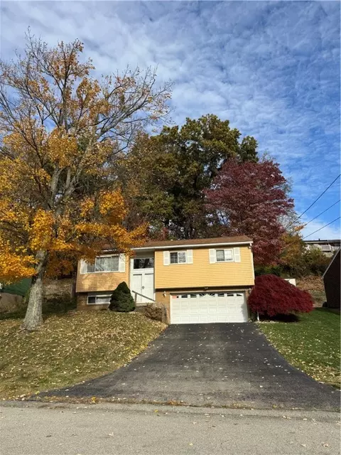 405 Diehl Dr, Mckeesport, PA 15132