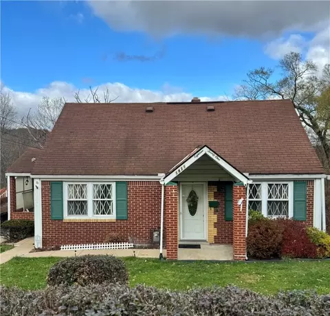 1821 Loretta Dr, Pittsburgh, PA 15235