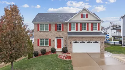 3326 Yorkshire Dr, Irwin, PA 15642