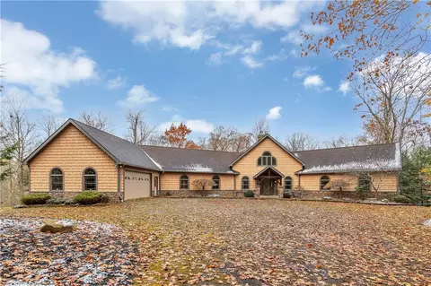 219 Reed Rd, New Castle, PA 16102