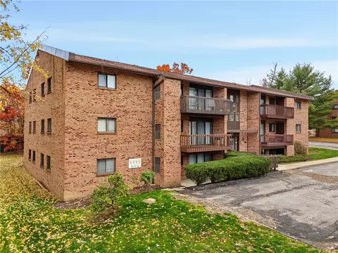 1204 Dutilh Rd #1, Cranberry Township, PA 16066