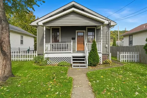 5504 Jane St, Pittsburgh, PA 15225