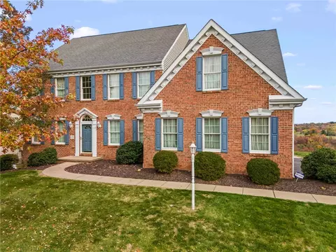 251 Molly Dr, Mcmurray, PA 15317
