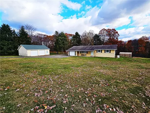 176 Ten School Rd, New Alexandria, PA 15670