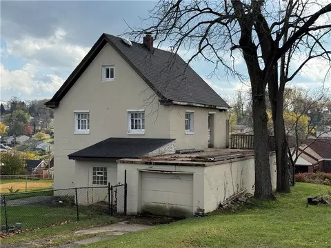 1009 Oakland Ave, Mckeesport, PA 15133