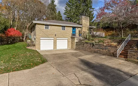 160 Siebert Rd, Pittsburgh, PA 15237
