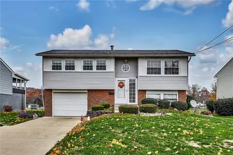 1517 Foote St, Conway, PA 15027