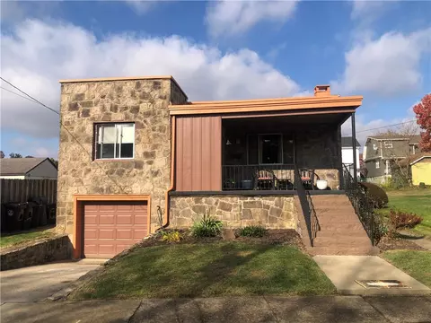 33 Kensington Cir, Uniontown, PA 15401