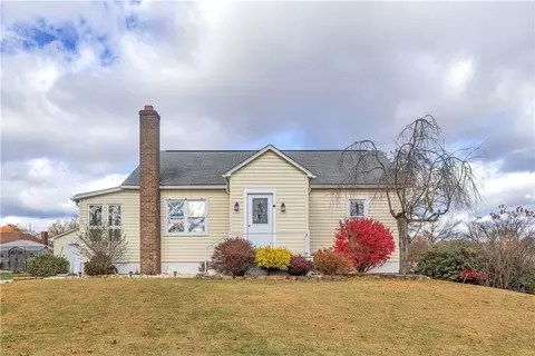 130 Lindberg Dr, Aliquippa, PA 15001
